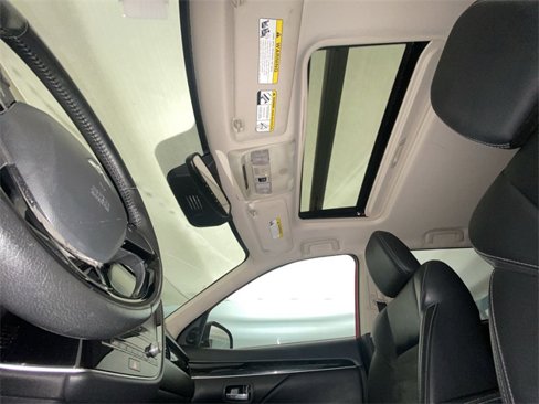Used 2020 Mitsubishi Outlander SE image 21