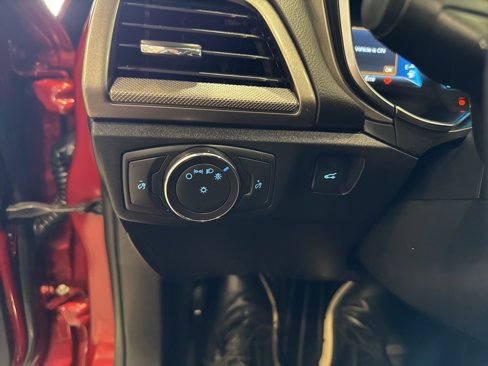 Used 2018 Ford Fusion SE image 33