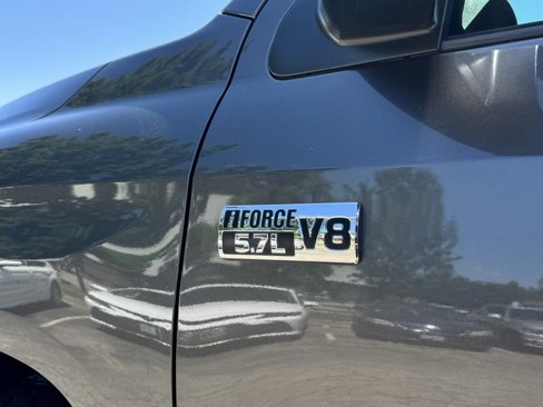 Used 2016 Toyota Tundra SR5 image 11