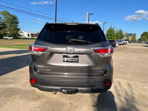 Used 2015 Toyota Highlander Limited image 32