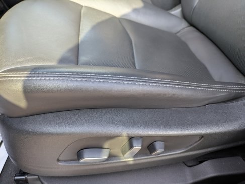 Used 2021 Cadillac XT5 Premium Luxury image 11