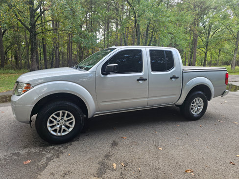 Used 2016 Nissan Frontier SV image 11