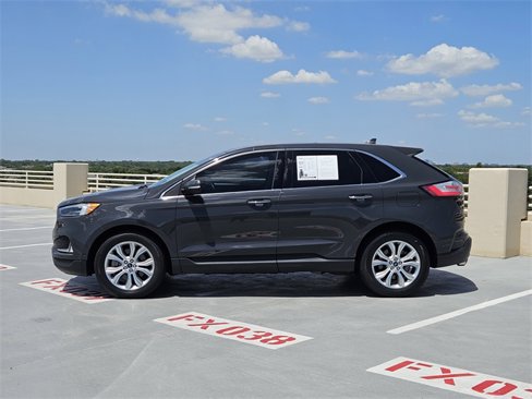 Used 2021 Ford Edge Titanium w/ Equipment Group 301A image 4