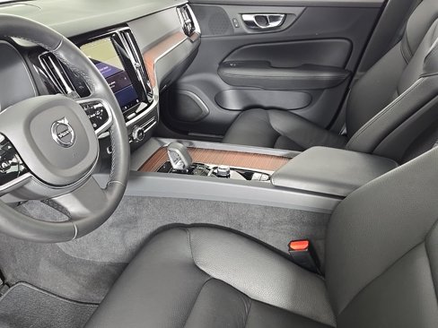 Certified 2025 Volvo S60 B5 Plus image 19