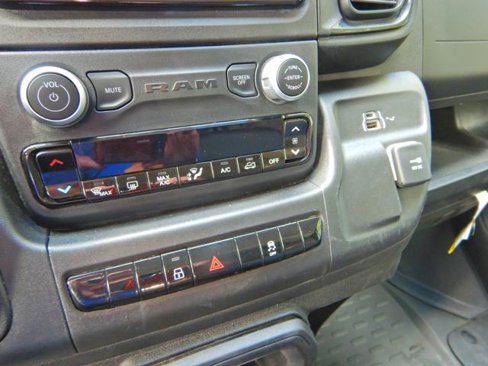 Used 2024 RAM ProMaster 2500 w/ Convenience Group image 19
