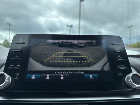 Used 2018 Honda Accord Touring image 30