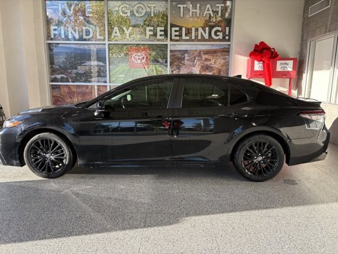 Used 2021 Toyota Camry SE image 9