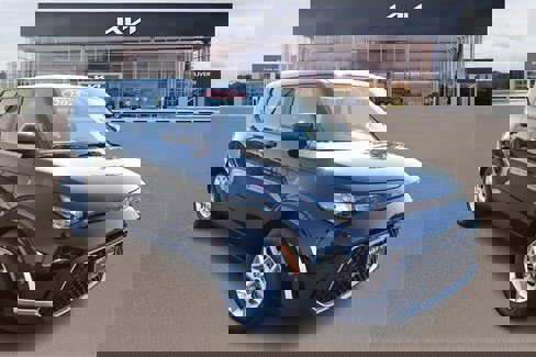 New 2025 Kia Soul LX image 1