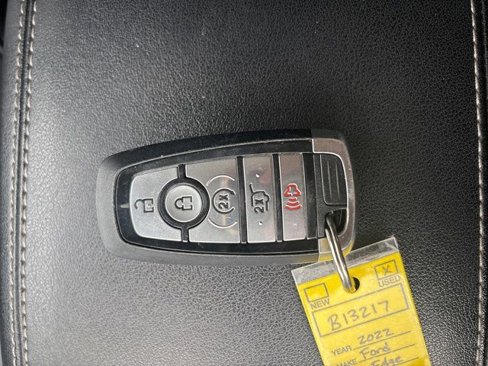 Used 2022 Ford Edge Titanium image 36