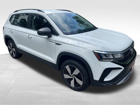 Used 2024 Volkswagen Taos S image 10