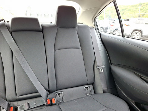 Used 2022 Toyota Corolla LE image 20