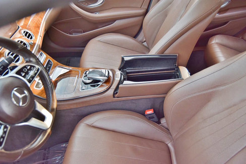 Used 2020 Mercedes-Benz E 350 4MATIC Sedan w/ Premium Package image 44
