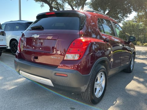 Used 2016 Chevrolet Trax LT w/ LT Sun and Sound Package image 3