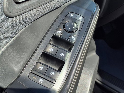 Used 2021 Nissan Rogue SV image 21