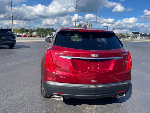 Used 2017 Cadillac XT5 Luxury w/ Driver Awareness Package image 4