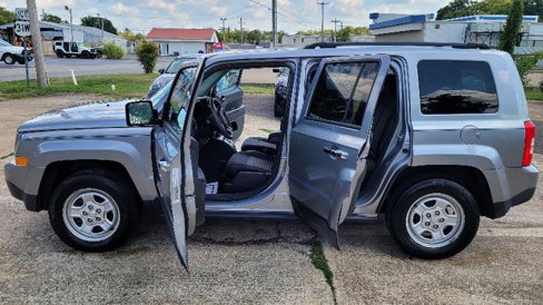 Used 2016 Jeep Patriot Sport w/ Power Value Group image 15