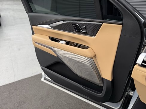 Used 2025 Cadillac Escalade IQ Sport 2 image 12