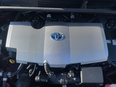 Used 2016 Toyota Prius Three image 9