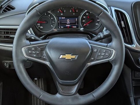 Used 2023 Chevrolet Equinox LT image 33