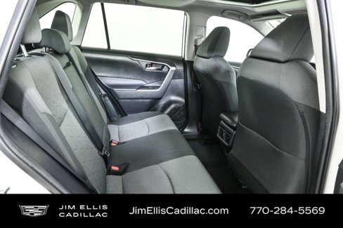 Used 2022 Toyota RAV4 XLE image 21