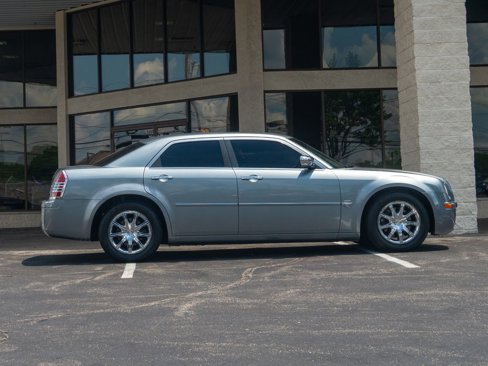 Used 2007 Chrysler 300 C image 4