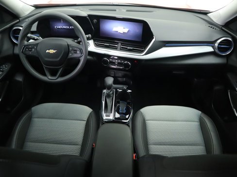 Used 2024 Chevrolet Trax LT image 13