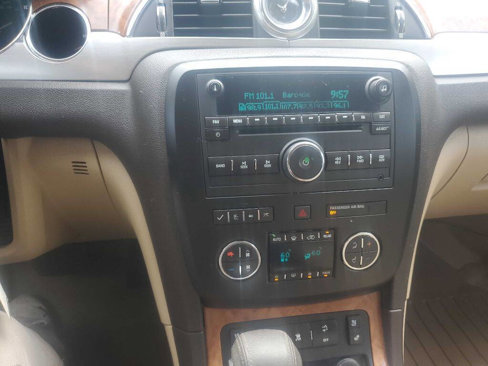Used 2010 Buick Enclave CXL image 42