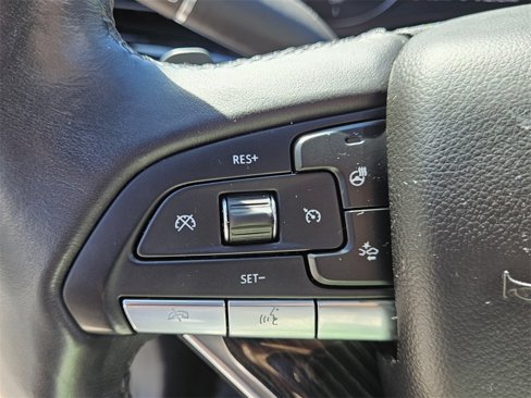 Used 2020 Cadillac XT6 Premium Luxury image 31