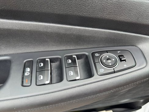 Used 2023 Hyundai Santa Fe SEL image 22