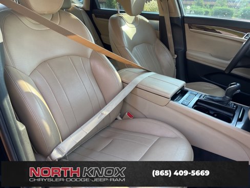 Used 2016 Hyundai Genesis 3.8 image 12