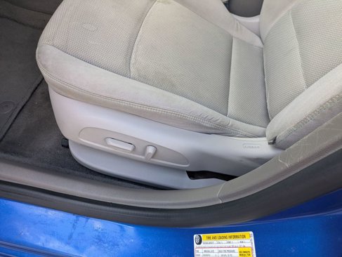 Used 2016 Chevrolet Cruze LT w/ Convenience Package image 14