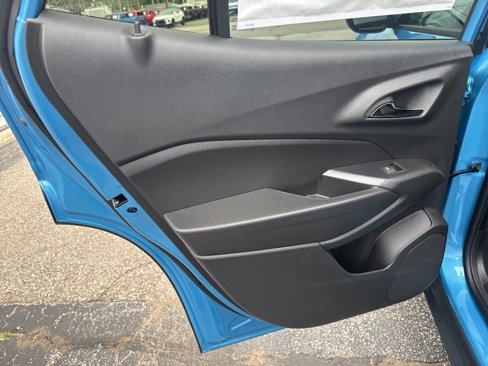 New 2025 Chevrolet Trax ACTIV image 16