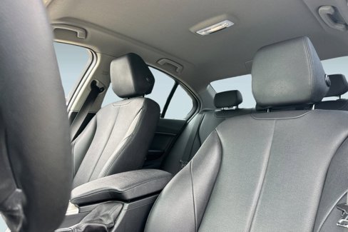 Used 2015 BMW 320i Sedan image 23