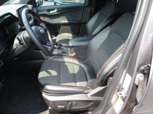 Used 2023 Ford Escape ST-Line w/ Tech Pack #1 image 7