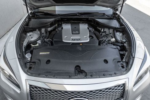 Used 2017 INFINITI Q70 3.7 image 16