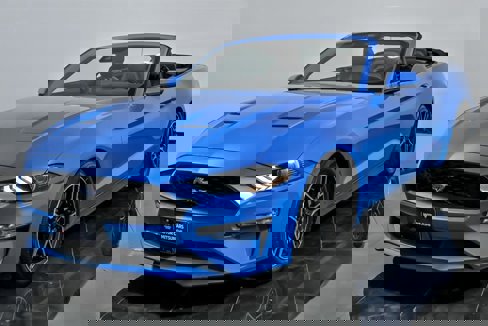 Used 2023 Ford Mustang Premium image 5