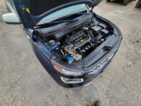 Used 2021 Hyundai Venue image 9