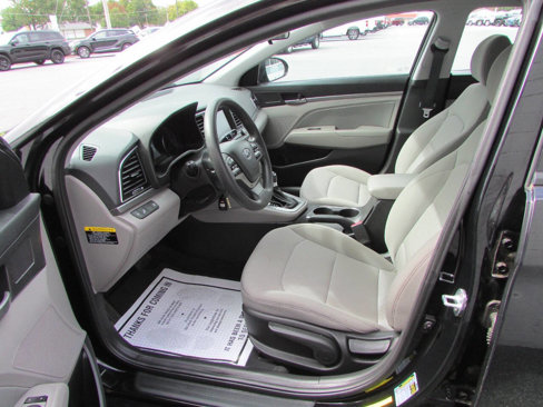 Used 2018 Hyundai Elantra SEL image 5