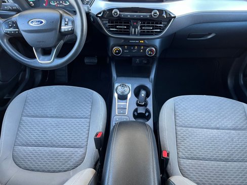 Used 2022 Ford Escape SE image 39