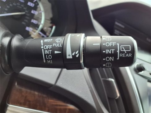 Used 2019 Acura MDX SH-AWD image 17