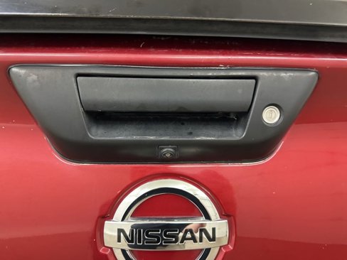 Used 2017 Nissan Titan SV w/ SV Utility Package image 16