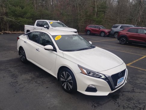 Used 2022 Nissan Altima 2.5 SV image 1