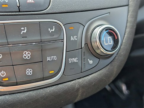 Used 2022 Chevrolet Malibu LT image 37