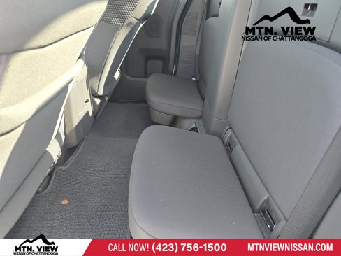 Used 2015 Nissan Frontier Desert Runner image 13