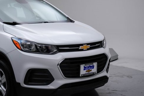 Used 2017 Chevrolet Trax LS image 12
