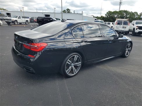 Used 2016 BMW 740i image 6