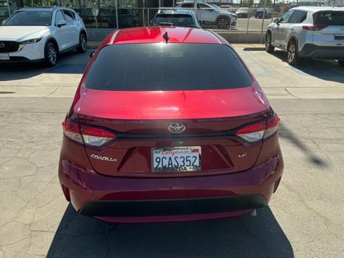 Used 2022 Toyota Corolla LE image 10