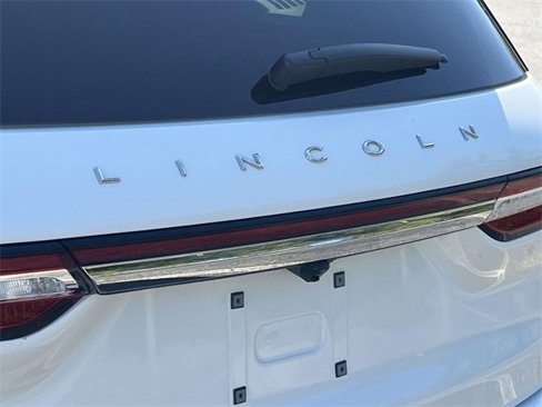 Used 2022 Lincoln Corsair Reserve w/ Equipment Group 201A image 11