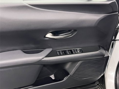 Used 2025 Lexus UX 300h FWD image 10