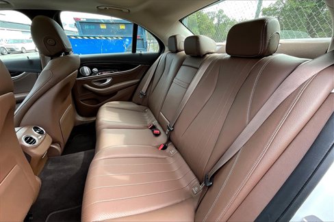 Certified 2020 Mercedes-Benz E 350 4MATIC Sedan image 18
